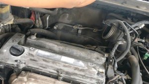 Part 1 2003 rav4 1az-fe repair and diagnosis of camshaft, engine valve head removal.
