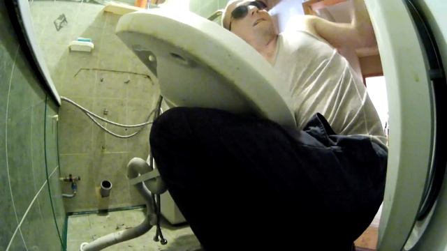 Порвало шланг на горячую воду. Часть 2. Слеплайф смотреть онлайн