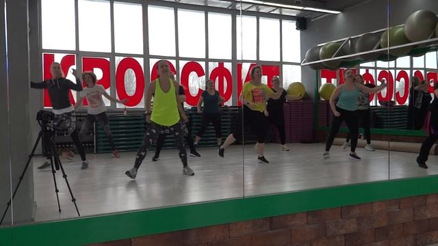 Разминка в Зумбе смотреть онлайн