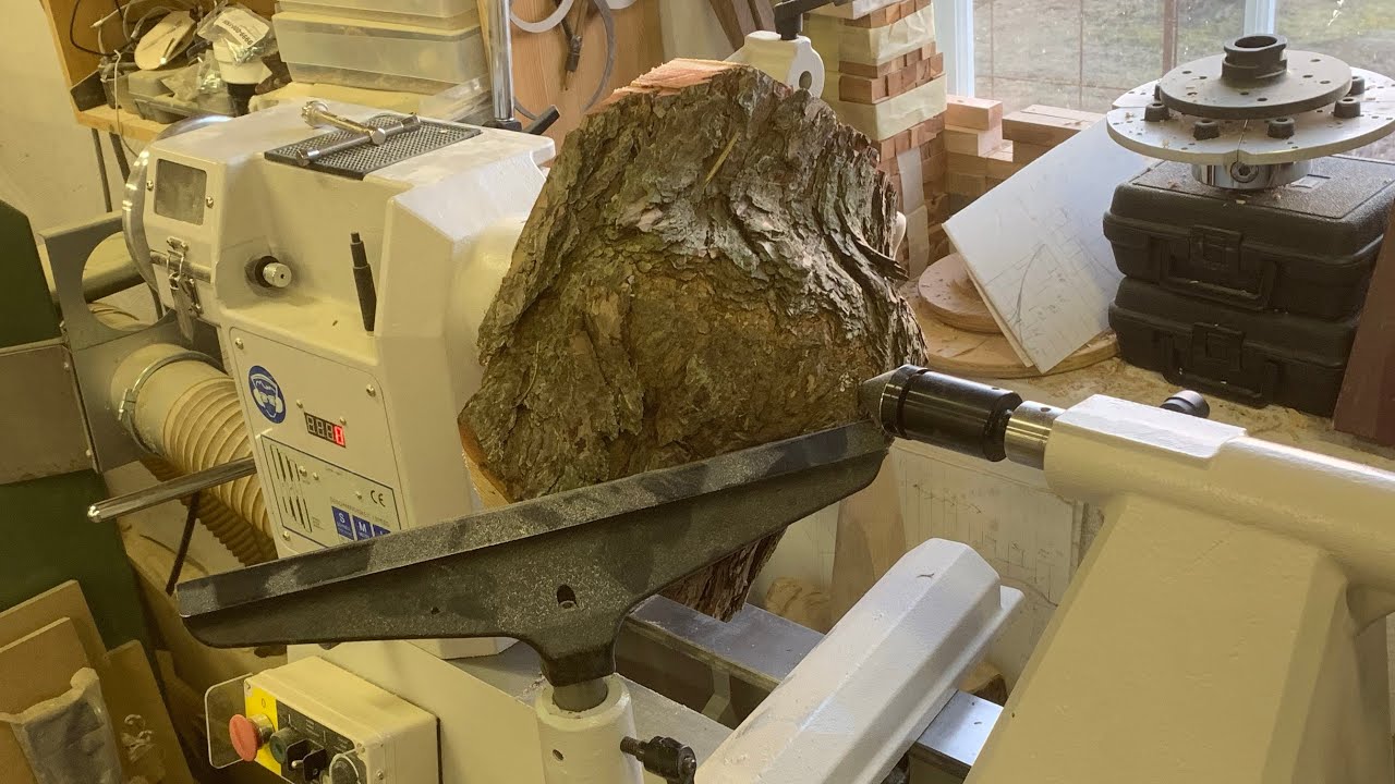 Деформированная и потрескавшаяся сосновая чаша | Точение по дереву смотреть онлайн