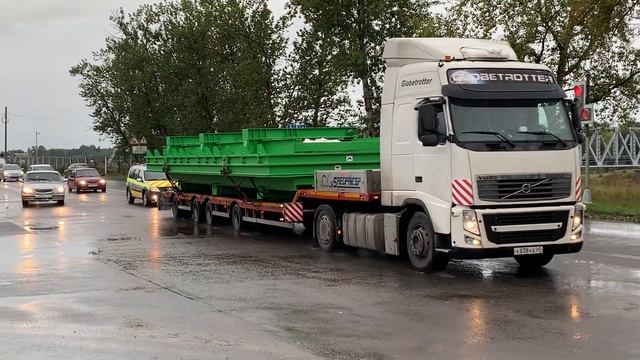 Перевозка негабаритного груза по ширине в сопровождении машин прикрытия ТК "Автолайн" смотреть онлайн