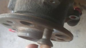 w211 front wheel bearing play or runout