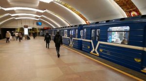 Минский метрополитен, прибытие на станцию Институт культуры
