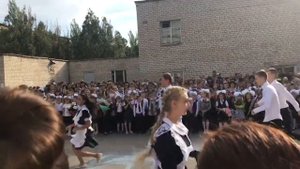 Мирослава Последний первый звонок Школа №8 г. Снежное, Донецкая область