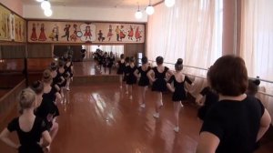 Урок ритмики 1 класс