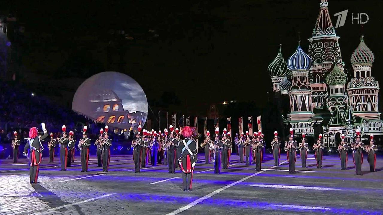 На Красной площади прошла торжественная церемония закрытия фестиваля "Спасская башня"