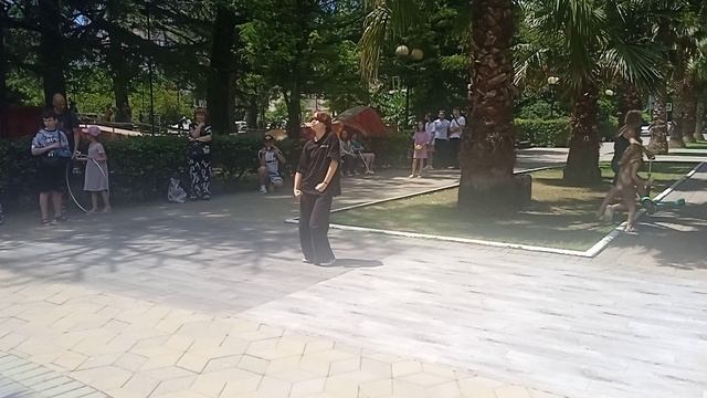 день молодёжи на святом бульваре часть 2 смотреть онлайн