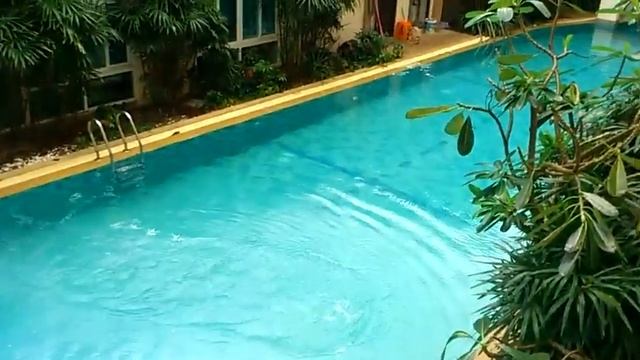 Хлорирование бассейна в Парк Лэйне (Паттая) смотреть онлайн