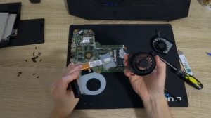 Как разобрать, почистить или заменить кулер  на ноутбуке от HP серии G7. Сменить термопасту