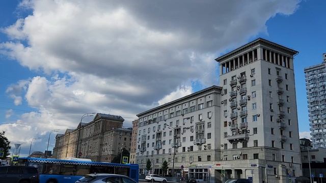 Москва. Новый Арбат. Дома-книжки на Новом Арбате. Сентябрь 2022 года.