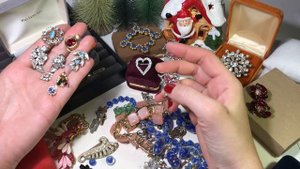 35. Распаковка посылки с винтажной бижутерией. Что американцу лом, то русскому - хорошо!