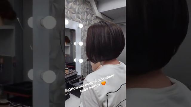 Шикарный боб в моём исполнении ? Боб каре #beauty #стрижки #парикмахер #чуриковалександр смотреть онлайн