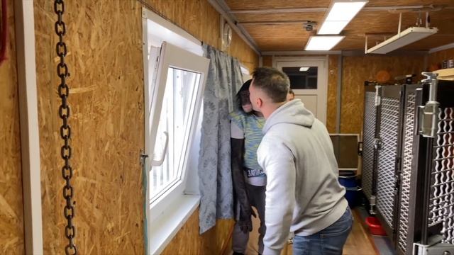 Бурный день в Магнитогорском цирке с Даном Запашным и его обезьянами шимпанзе