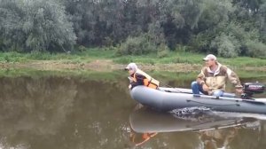 Лодка ПВХ Пеликан 270Т + мотор Меркури 3.3 силы.