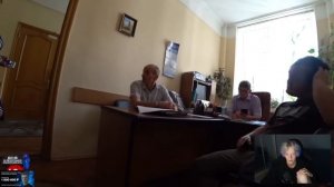 ПАРАДЕЕВИЧ СМОТРИТ СУПЕР СУСА: ПОЛУЧИЛ ПАЛКОЙ ПО ГОРБУ