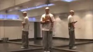 Как танцевать в клубе парню