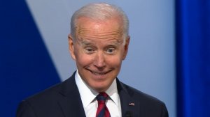 Джо Байден - Мой зад подтёрт - прикол песня микс ремикс - Joe.I.Am's (aka Joe Biden) Town Hall REMIX