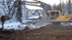 Гусеничный экскаватор VOLVO EC 290