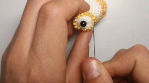 Нижние лапки.Лев из бисера.Амигуруми . Мастер класс.