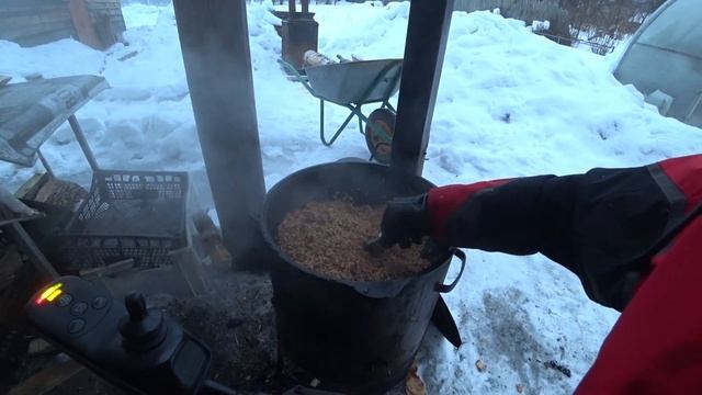Влог. Один день с Кирюхой. Готовим в казане. Рыбалка ночью. смотреть онлайн