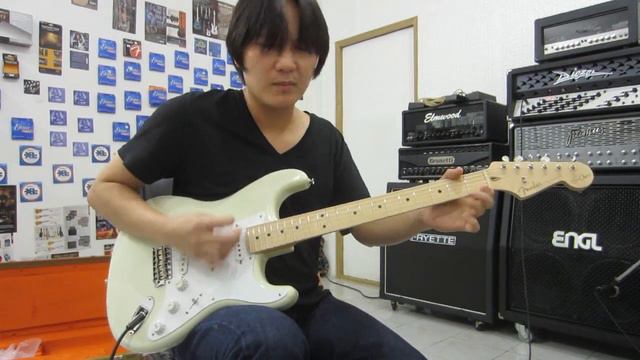 Fender Todd Krause Master Built Eric Clapton Stratocaster смотреть онлайн