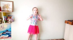 Песня "А мне бы петь и танцевать"