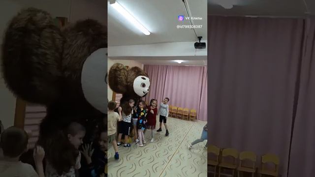 Поздравление в детском саду🌈 Белый мишка и его друзья. смотреть онлайн