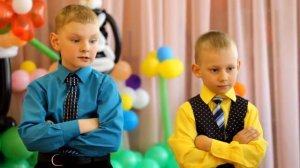 ★Крутой танец под песню   Это Всё Она★ в детском саду★