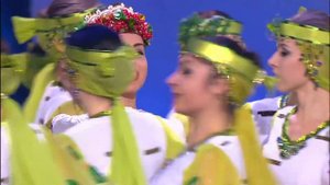 Алина Даренская и Хор Краснодарской филармонии- Гляжу в озера синие