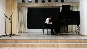 Недвижай Анастасия, фортепиано, комп. И. Парфенов «Воспоминание»  ТриУмф.mp4