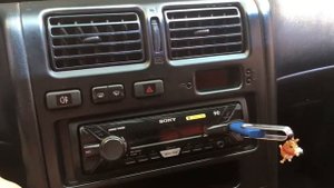 Выскочил прикуриватель - отключилась вся центральная консоль TOYOTA Carina E