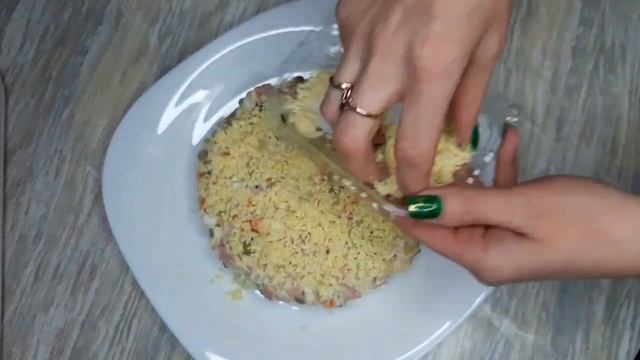 Салат оливье в двух оформлениях