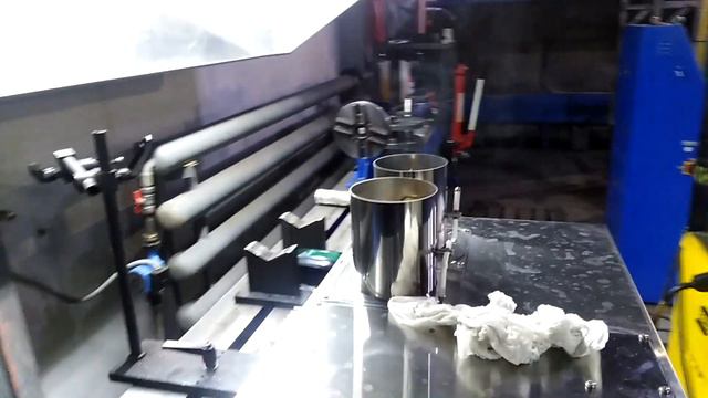 Коптильня HOBBI Коптим окорочка. смотреть онлайн