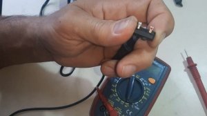 Машинка для стрижки Vitek не включается