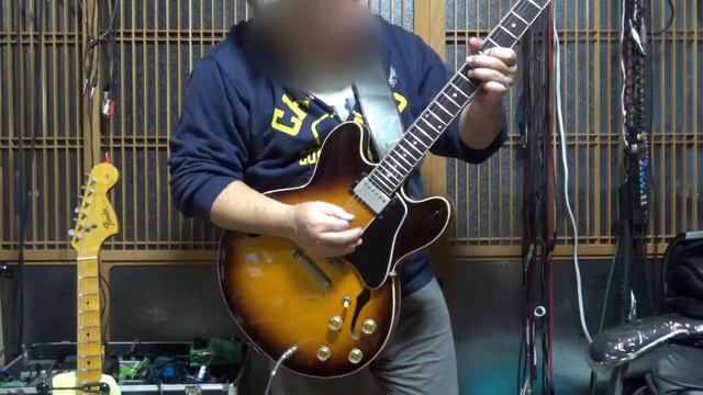 Orville by Gibson ES-335　vs　Ibanez Artcore Series AS73 смотреть онлайн