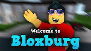 Работаю на разных работах в roblox bloxburg