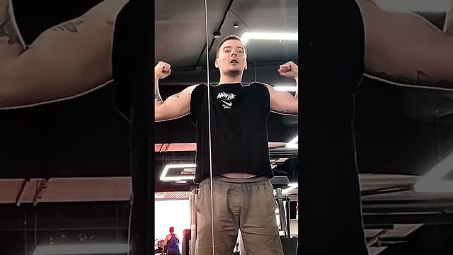 Привет, меня зовут Коля, я уже девятый месяц хожу в зал и пытаюсь стать лучше смотреть онлайн