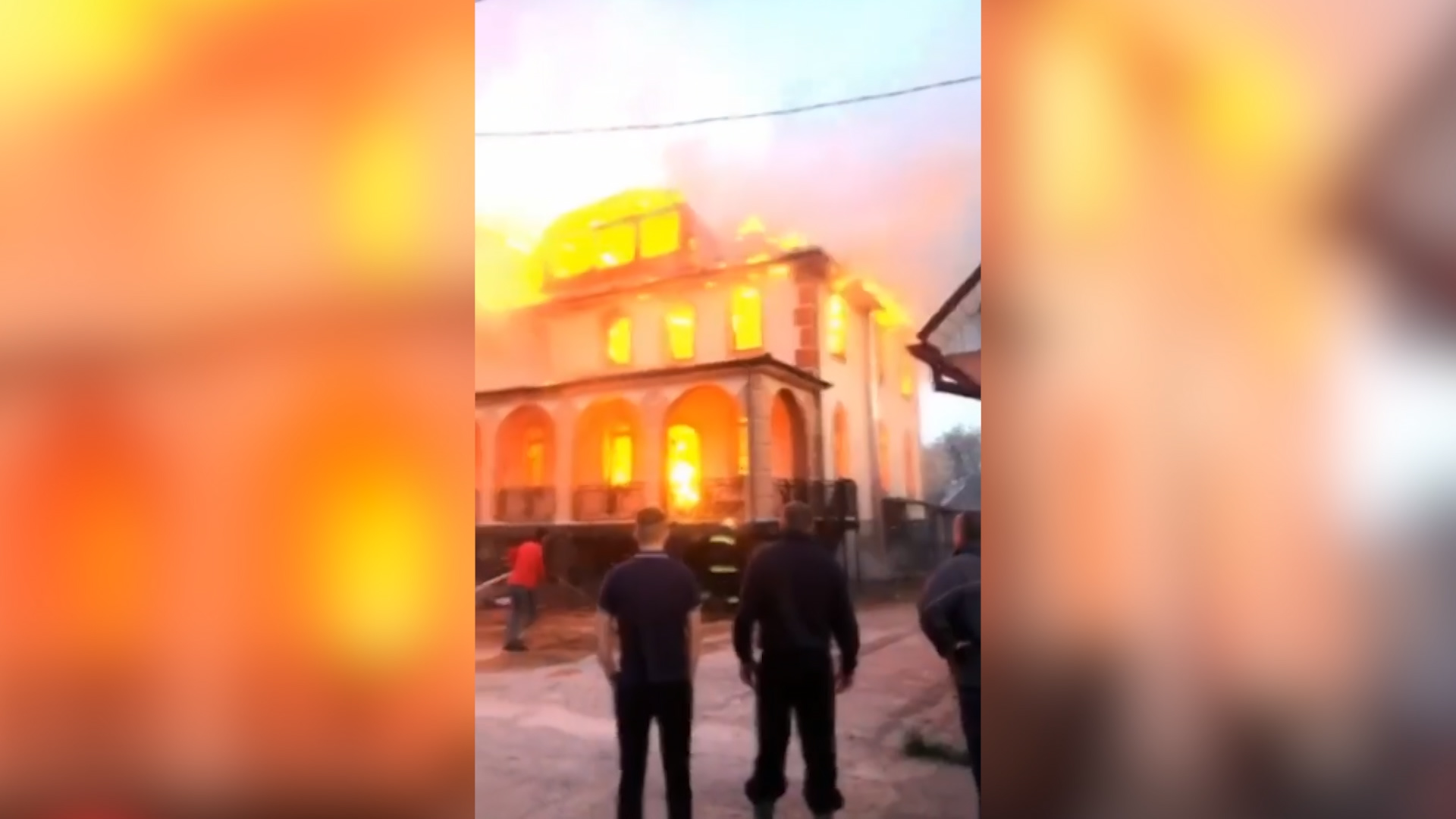 На Украине сожгли еще один храм канонической церкви / События на ТВЦ