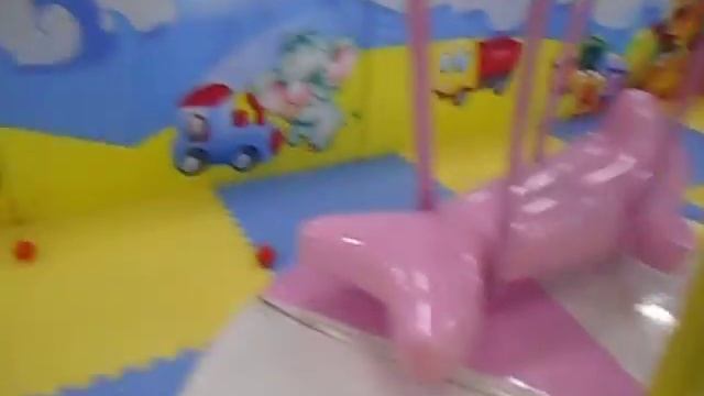 Алиса в торговом центре Гулливер (г.Кузнецк)