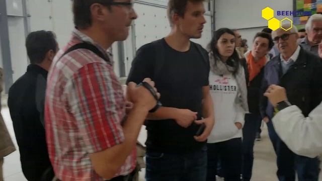 Промышленная пасека INTERMIEL, в Канаде. 8000 пчелосемей. Часть 2. смотреть онлайн