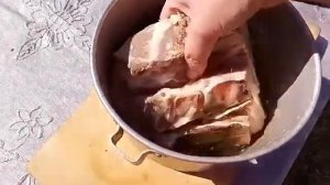 Изумительно вкусная копченая грудинка,маринованная в горячем тузлуке