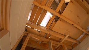 Симпатичный домик с непростыми решениями.