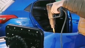 Kuzov-ok.com - Удаление вмятины на двери Hyundai без покраски