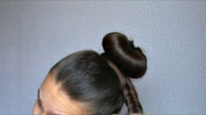 Красивая прическа (шишка) с валиком бубликом | Beautiful hair (lump) with a roller donut tutorial