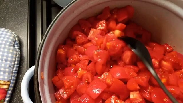 Заготовки на зиму - томат резаный в собственном соку смотреть онлайн