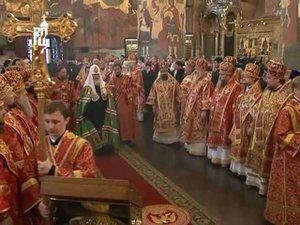 Патриарх совершил литургию в Успенском соборе Кремля