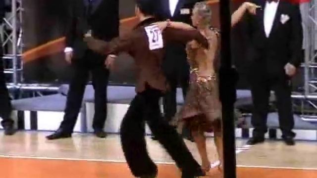 MCR LAT 2009 Michal Kostovcik & Albina Zaitseva Final Solo SAMBA смотреть онлайн