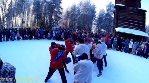 Кулачные бои "Стенка на стенку". Народные забавы на Масленицу.