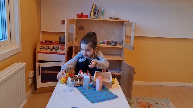 Аутизм у девочки | Ещё один день в садике с Ясминкой ❤ Атипичныйаутизм | Autisme de l'enfant