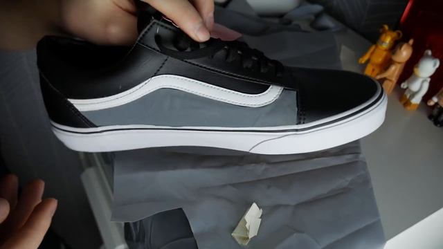 СДЕЛАЛ РЕФЛЕКТИВНЫЕ КРОССОВКИ VANS / РЕФЛЕКТИВНЫЙ КАСТОМ ЛЕТНИХ КРОССОВОК 2019 смотреть онлайн